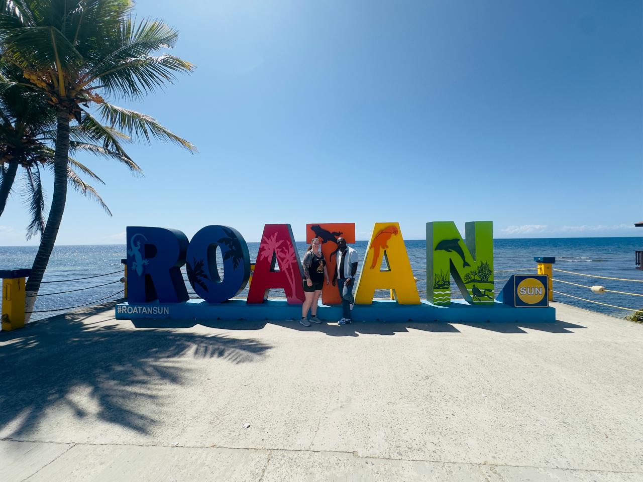 Santuario de aves y perezosos en Roatán
